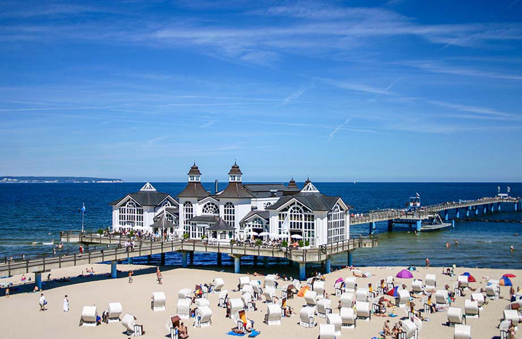 Die wohl schönste Seebrücke befindet sich im Ostseebad Sellin